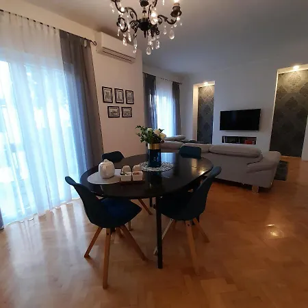 Apartment Magdalena Zadar
